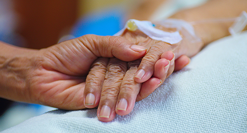 الكسوة الشتوية للأسر المحتاجة